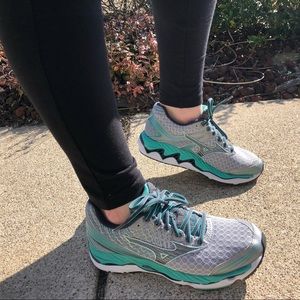 Women’s Mizuno Wave Paradox 2 Running Shoe